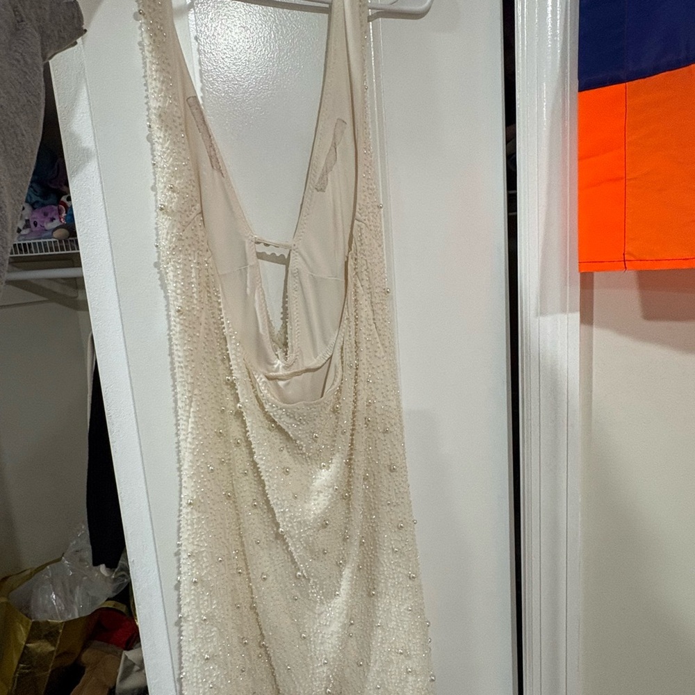 Oh Polly Ivory Beaded Halter Gown - Picture 3 of 4